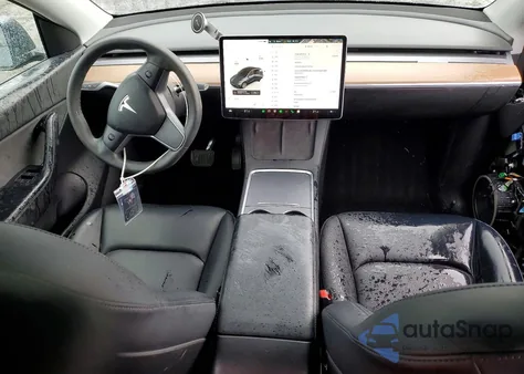 2022 Tesla Model Y from USA, damaged, VIN 7SAYGDEE9NF364942